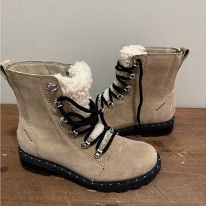 Sorel Women's Beige Lace-Up Combat Boots 7.5